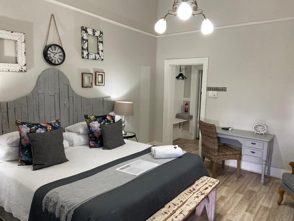 Cape Karoo Guesthouse Beaufort West Exteriör bild