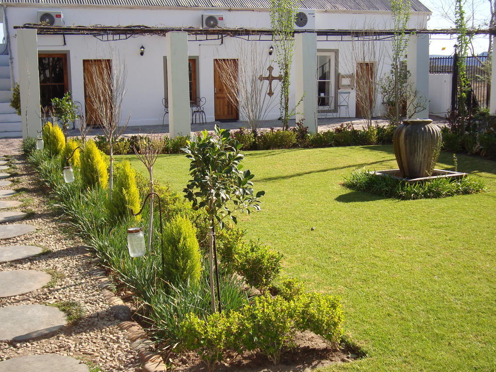 Cape Karoo Guesthouse Beaufort West Exteriör bild