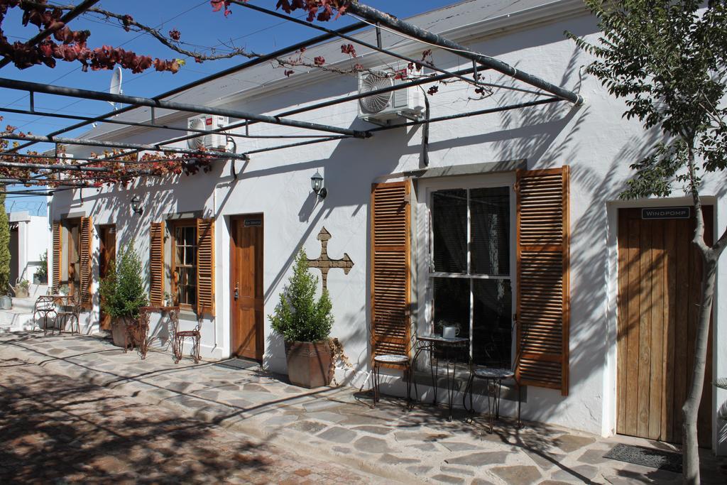 Cape Karoo Guesthouse Beaufort West Exteriör bild