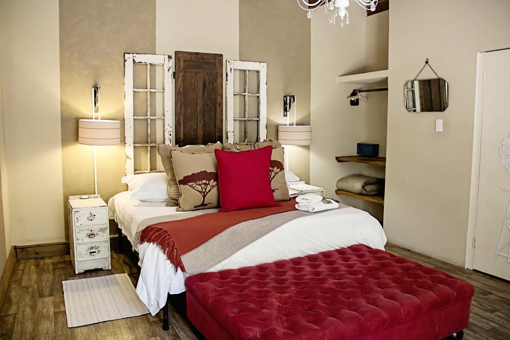 Cape Karoo Guesthouse Beaufort West Exteriör bild