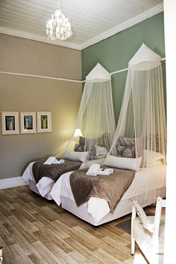 Cape Karoo Guesthouse Beaufort West Exteriör bild